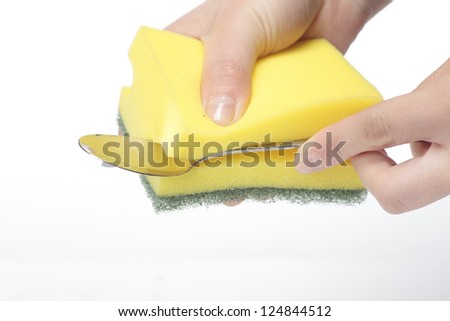 Sponge clean spoon