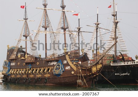 pirates boat