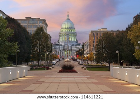 State capitol building, Madison. Image of state capitol building in Madison, Wisconsin, USA.
