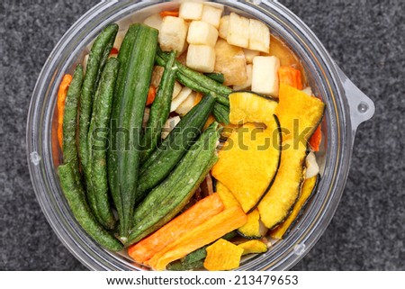 Mixture of dried vegetables