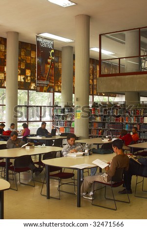 MEXICO CITY, JUNE 15: Students gather and study at the Universidad Nacional Autonoma de Mexico, UNAM, on June 15, 2009 in Mexico City. UNAM has been awarded the 2009 Principe de Asturias award.