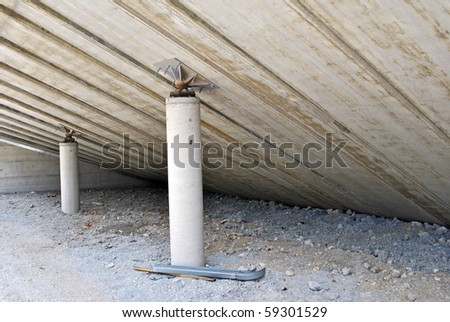 concrete columns to support the structure
