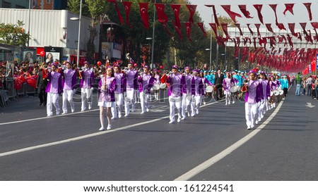 ISTANBUL - OCTOBER 29: Students march at Vatan Avenue during Republic Day celebration of Turkey on October 29, 2013 in Istanbul, Turkey.