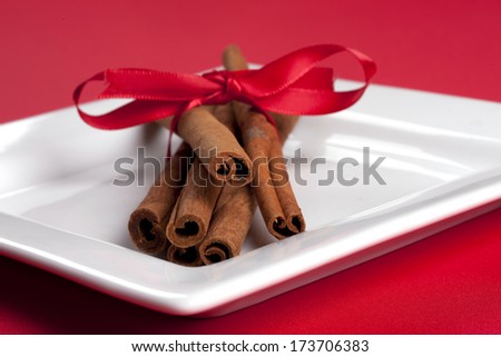 Close up of cinnamon sticks.