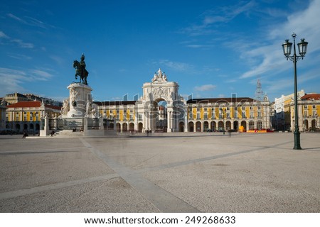 Commerce Square in downtown Lisbon (Portugal), close to the Tagus River is one of the largest squares in Europe - long expo (shadows of people passing) Foto stock © 