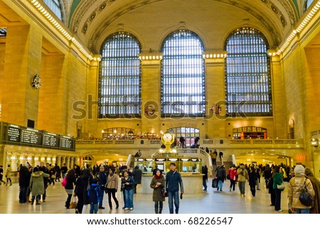 NEW YORK - DEC 25 : Grand central terminal station pictured on December ...