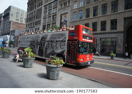 Tour bus, New York City, June 4 of 2011