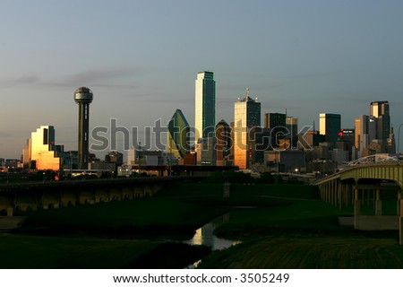 photo of dallas downtown at sunset