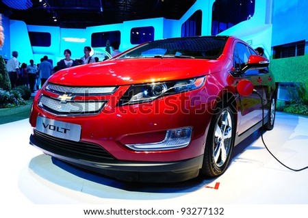 BANGKOK - JANUARY 19:   Chevrolet Volt, electronic power car from General motor, being displayed at 6th BOI FAIR 2012 on January 19, 2012 in Bangkok, Thailand. The event is from Jan. 6-22, 2012.