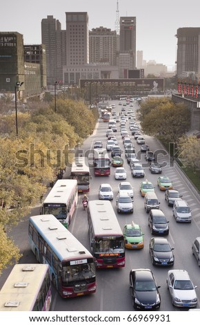 XI\'AN, CHINA - DEC 2: Traffic jam on main road on DEC 2, 2010 in Xi\'An.
