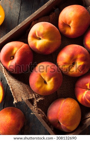 Raw Organic Yellow Peaches Ready to Eat