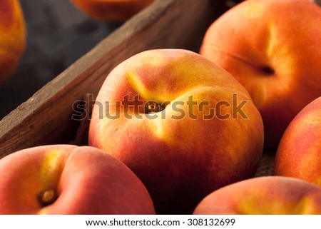 Raw Organic Yellow Peaches Ready to Eat