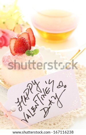 Lovey strawberry mousse cake