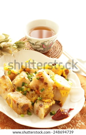 Chinese new year food, fried turnip cake
