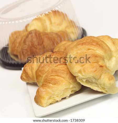 croissants on the go
