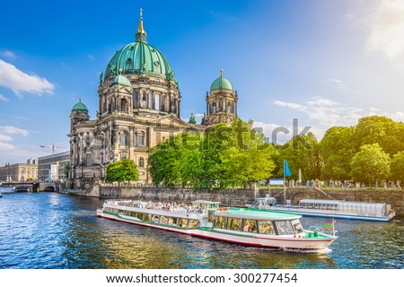 Similar – Foto Bild Kuppel des Berliner Doms auf der Museumsinsel