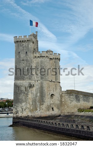 La Rochelle, The Saint-Nicholas tower (France) - The construction of the tower Saint Nicolas (the tower more has left) was begun in 1372 and was finished in 1376.