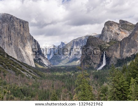 Tunnel View