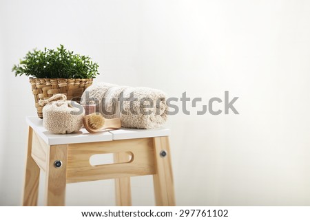 objects to the baths in a wooden bench