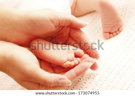 a feet cute newborn little baby