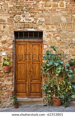 Old house door, Pienza, Tuscany, Italy