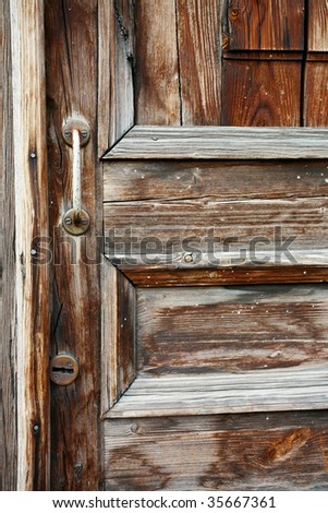 old wood door of an ancient building