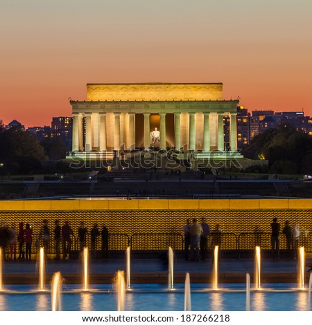 Abraham Lincoln Memorial and World War II Memorial at night - Washington DC, United States