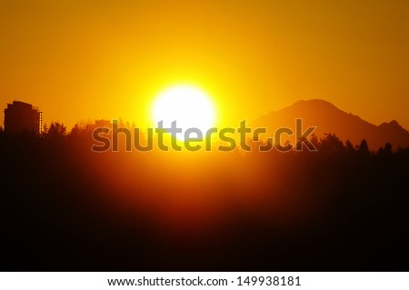 Similar – Foto Bild Baum in aufsteigenden Morgennebel