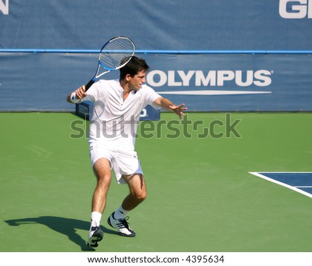 Tim Henman, a star of Britain\'s pro tennis, preparing to hit a forehand at the US Open Series event, Leggmason 2007, in Washington DC.