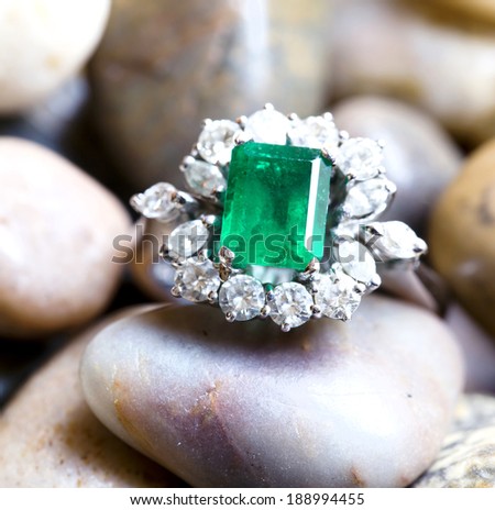 Diamond ring with big emerald and diamonds