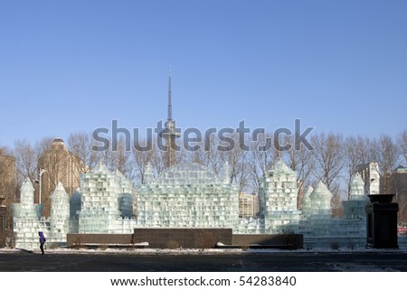 HARBIN, PEOPLE\'S REPUBLIC OF CHINA - JANUARY 24: Harbin Ice and Snow Sculpture Festival - Ice and Snow World on January 24, 2010 in Harbin, People\'s Republic of China.