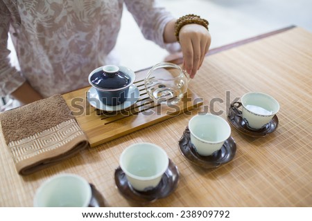 tea art show by asian girl