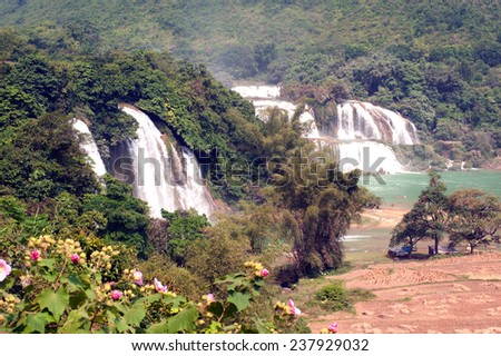 Ban Gioc waterfall in Vietnam and Datian waterfall in China.