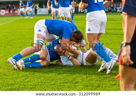 ROME, ITALY - NOVEMBER 18 2006. Rugby test match Italy-Argentina. Scrum action during match