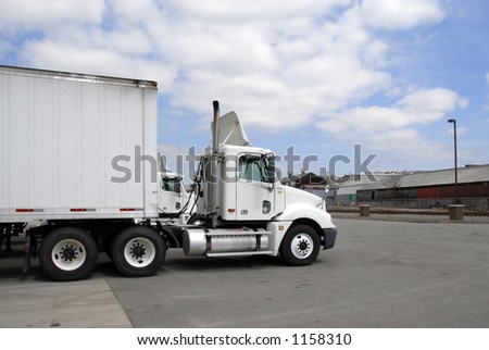 Semi 4, Side View Stock Photo 1158310 : Shutterstock