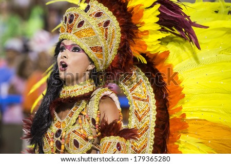 RIO DE JANEIRO, RJ /BRAZIL - MARCH 01:  parade of samba schools Viradouro, access group in Carnival 2014 on march 01, 2014 in Rio de Janeiro.