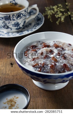 Traditional dessert of asian, Khmer : Sticky rice and Beans in Coconut Cream