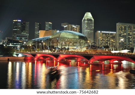 SINGAPORE - OCTOBER 30: Asia\'s First Sustainable Light Art Festival at Marina Bay October 30, 2010 in Singapore. The festival aims to celebrate the nightscape with the use of energy-efficient lighting.
