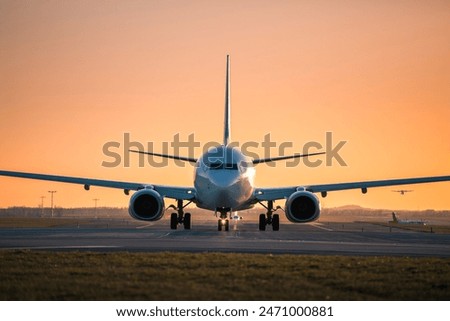 Similar – Foto Bild Sonnenuntergang vor Windkraftanlage