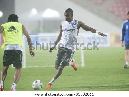 BANGKOK - JULY 23 : S.Kalou (R) in action during Coke Super Cup : Chelsea Asia Tour 2011 (Thailand),  between Chelsea vs Thailand  All-Star on July 23, 2011 in Rajamangla Stadium,Bangkok, Thailand.