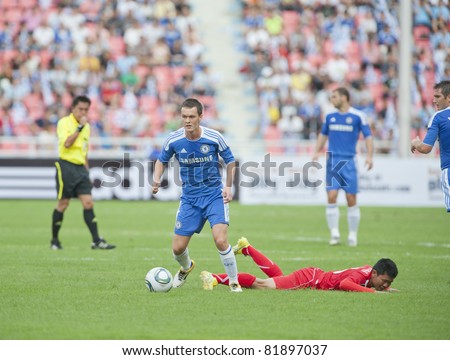 BANGKOK - JULY 24 : F.Lampard in action during Coke Super Cup :Chelsea Asia Tour 2011 Thailand .Rajamangla Stadium on July 24, 2011 in Bangkok, Thailand.