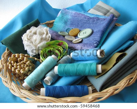 Little work-basket with sewing utensils
