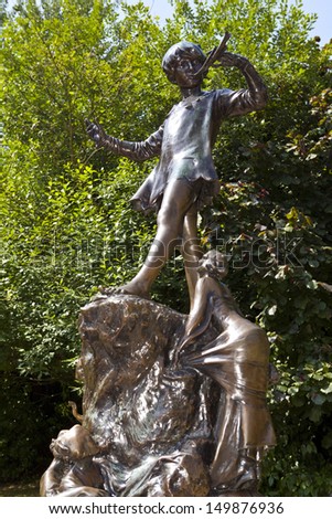 LONDON, UK -Â? JULY 13, 2013: Peter Pan statue in Kensington Gardens, London.