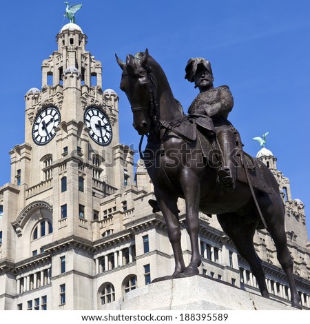 The King Edward VII Monument with the Liver Building in the background.  Liverpool, England.