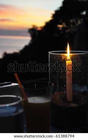 candle light at the dinner time