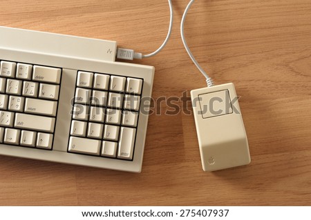BANGKOK, THAILAND - MAY 05, 2015: The Apple Keyboard II and Apple Desktop Bus Mouse on desktop.