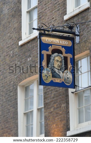 WAPPING LONDON UK 16 September 2014: Captain Kidd pub sign