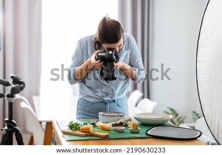 Similar – Foto Bild Kreative Frau fotografiert an einem sonnigen Tag vor der Kamera