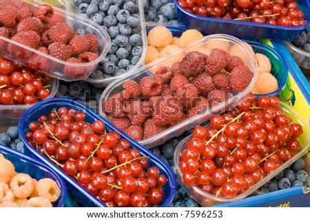 Raspberries, bilberries and red currant for sale