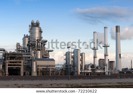 Oil refinery at the Maasvlakte in Holland